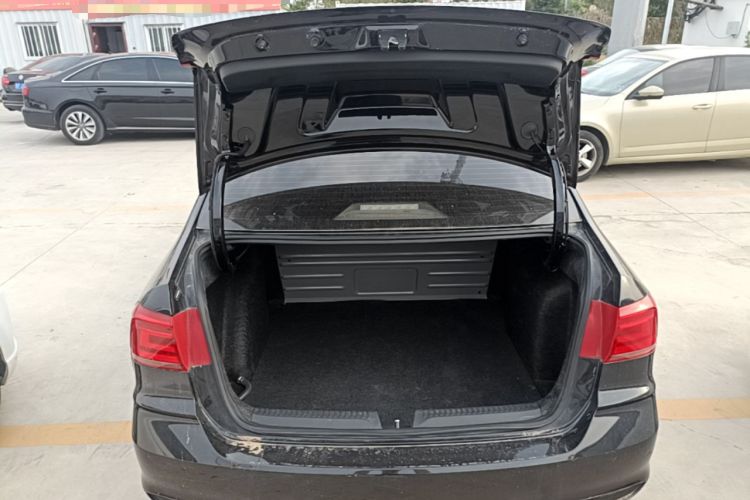 Used Volkswagen Santana 2019 1.5L Manual Fashion Edition China VI Standard Trunk