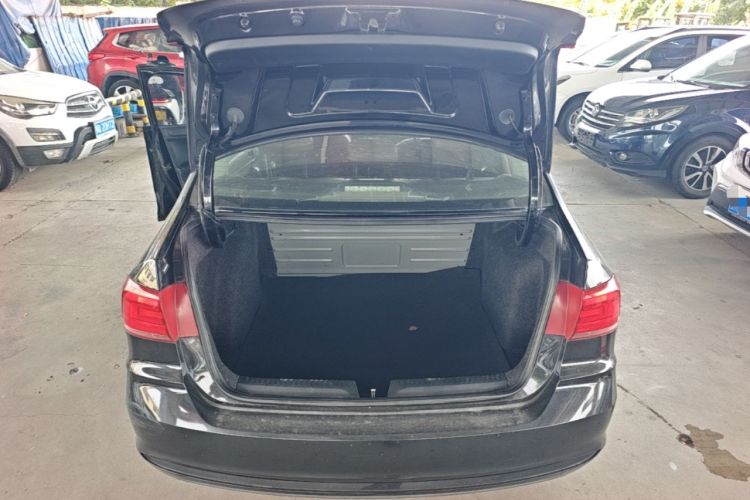 Used Volkswagen Santana 2019 1.5L Automatic Fashion Edition China VI Trunk