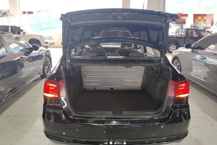Used Volkswagen Santana 2019 1.5L Automatic Fashion Edition China VI Trunk
