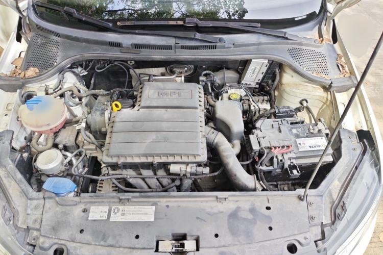 Used Volkswagen Santana 2019 1.5L Automatic Fashion Edition China VI Engine Bay