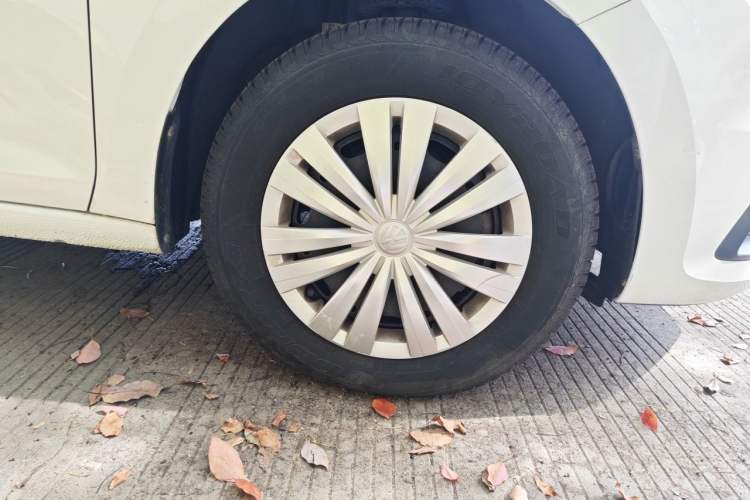 Used Volkswagen Santana 2019 1.5L Automatic Fashion Edition China VI Right Front Wheel Hub