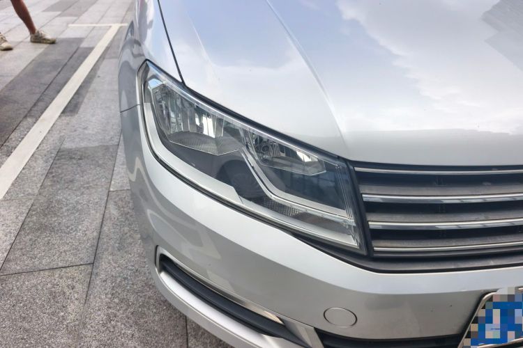 Used Volkswagen Santana 2019 1.5L Manual Comfort Edition China VI Standard Right Front Headlight