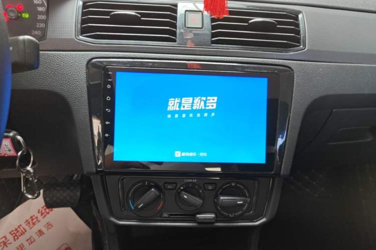 Used Volkswagen Santana 2019 1.5L Automatic Fashion Edition China VI Audio And AC Panel