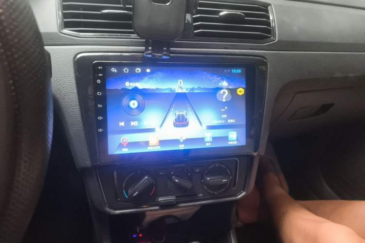 Used Volkswagen Santana 2019 1.5L Automatic Fashion Edition China VI Audio And AC Panel