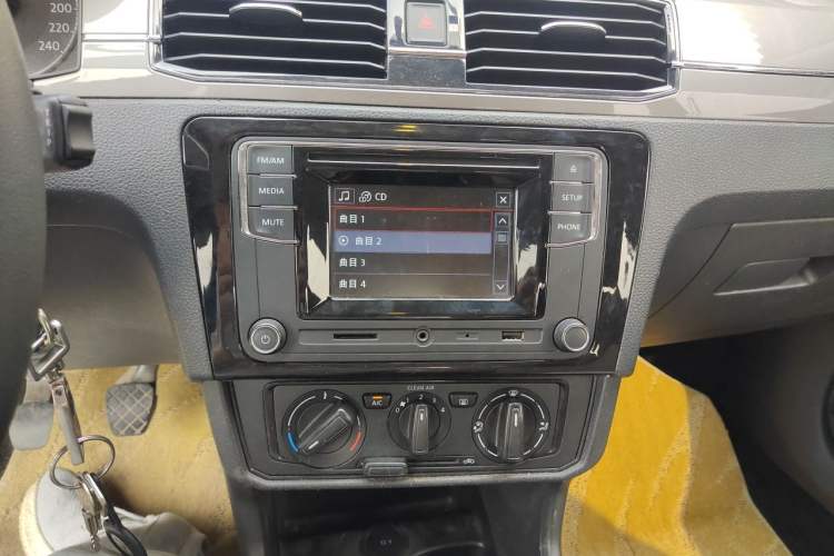 Used Volkswagen Santana 2019 1.5L Manual Fashion Edition China VI Standard Audio And AC Panel