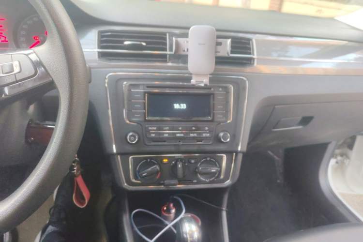 Used Volkswagen Santana 2019 1.5L Automatic Comfort Edition China VI Standard Audio And AC Panel