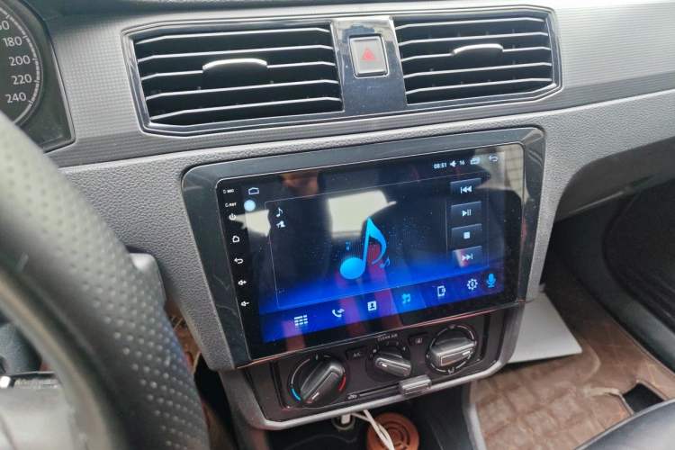 Used Volkswagen Santana 2019 1.5L Automatic Fashion Edition China VI Audio And AC Panel