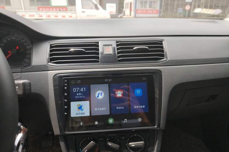 Used Volkswagen Santana 2019 1.5L Manual Fashion Edition China VI Standard Audio And AC Panel