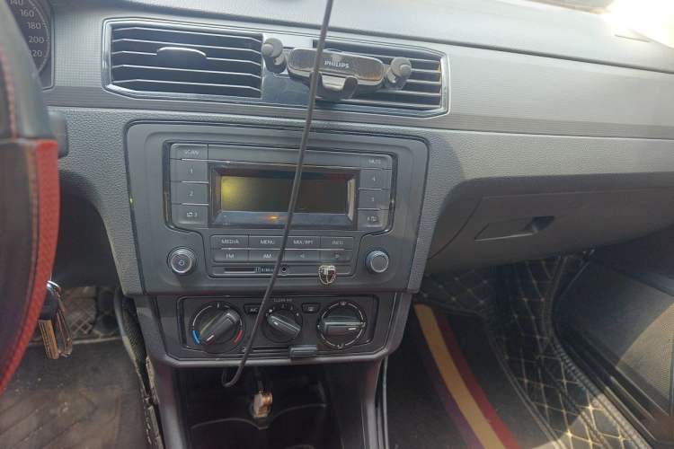 Used Volkswagen Santana 2019 1.5L Manual Fashion Edition China VI Standard Audio And AC Panel