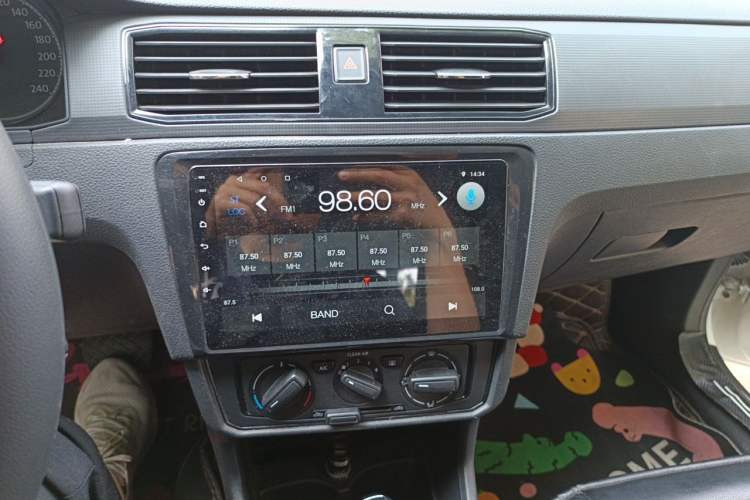 Used Volkswagen Santana 2019 1.5L Automatic Fashion Edition China VI Audio And AC Panel