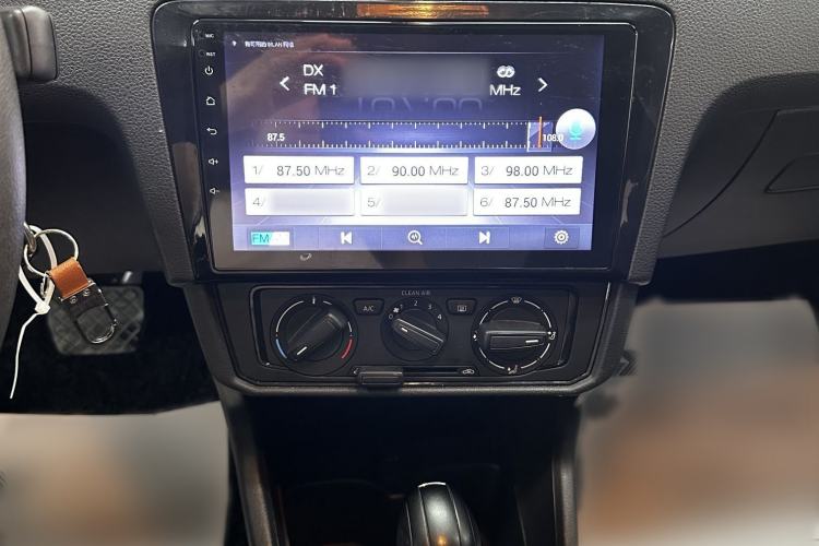 Used Volkswagen Santana 2019 1.5L Automatic Fashion Edition China VI Audio And AC Panel