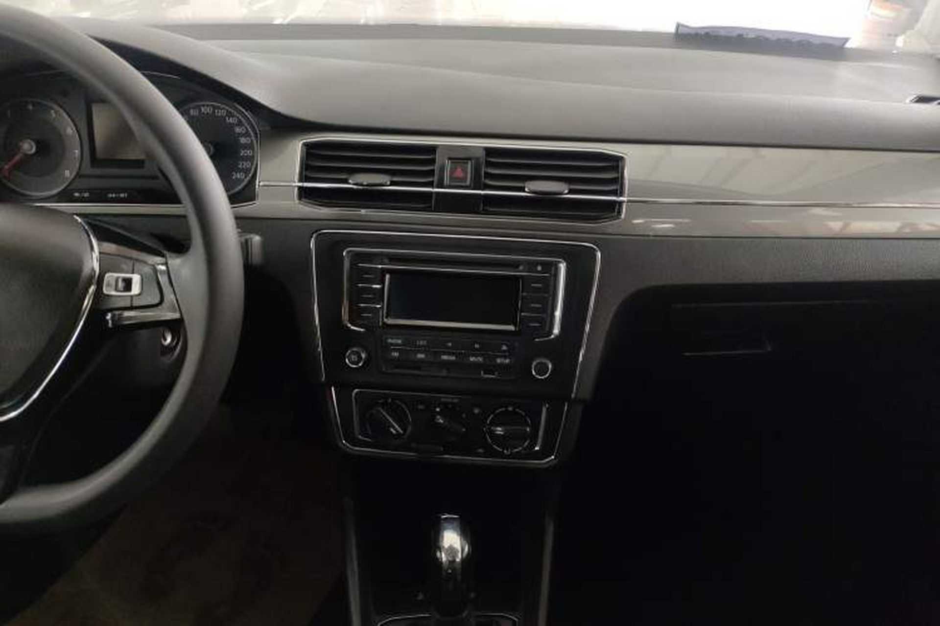 Used Volkswagen Santana 2019 1.5L Automatic Comfort Edition China VI Standard Audio And AC Panel