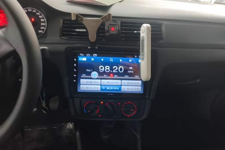 Used Volkswagen Santana 2019 1.5L Manual Fashion Edition China VI Standard Audio And AC Panel