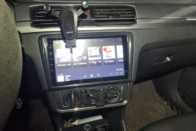 Used Volkswagen Santana 2019 1.5L Automatic Comfort Edition China VI Standard Audio And AC Panel