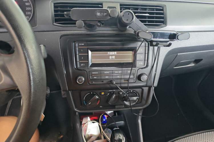 Used Volkswagen Santana 2019 1.5L Automatic Fashion Edition China VI Audio And AC Panel