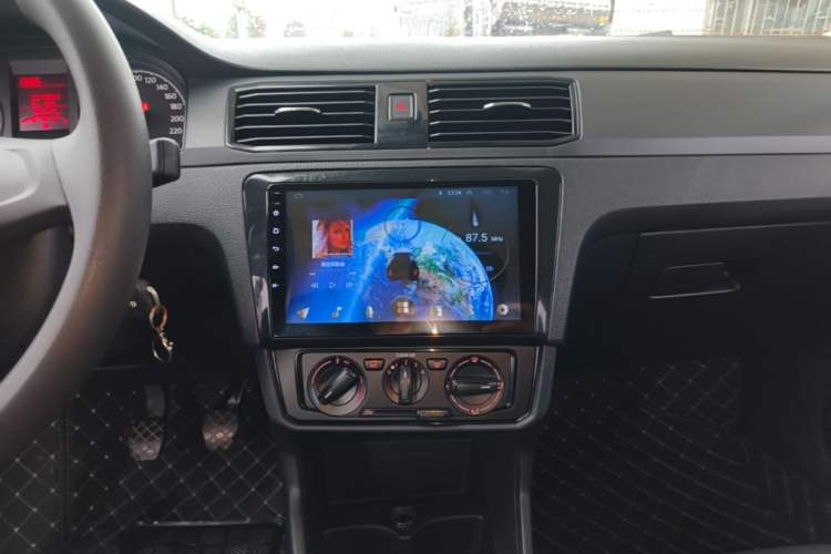 Used Volkswagen Santana 2019 1.5L Manual Fashion Edition China VI Standard Audio And AC Panel