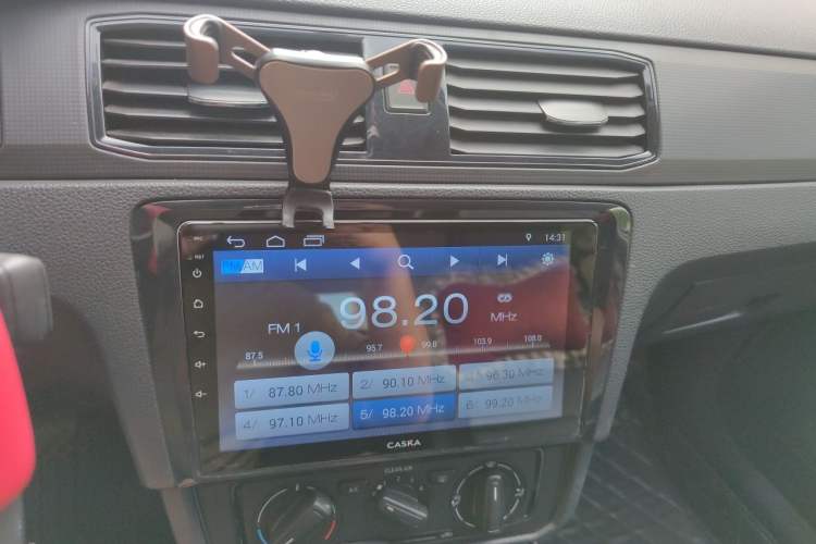 Used Volkswagen Santana 2019 1.5L Manual Fashion Edition China VI Standard Audio And AC Panel