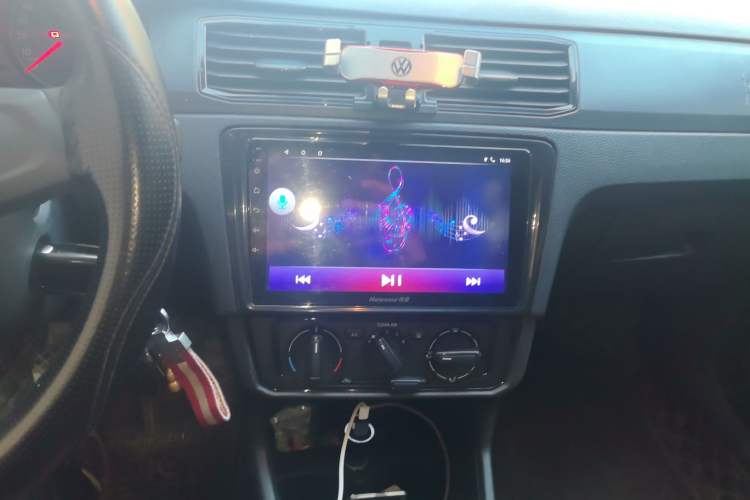 Used Volkswagen Santana 2019 1.5L Manual Fashion Edition China VI Standard Audio And AC Panel