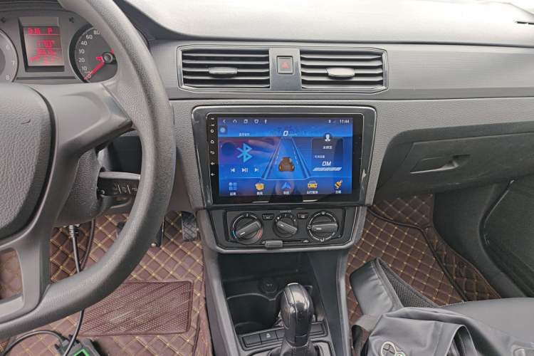 Used Volkswagen Santana 2019 1.5L Automatic Fashion Edition China VI Audio And AC Panel