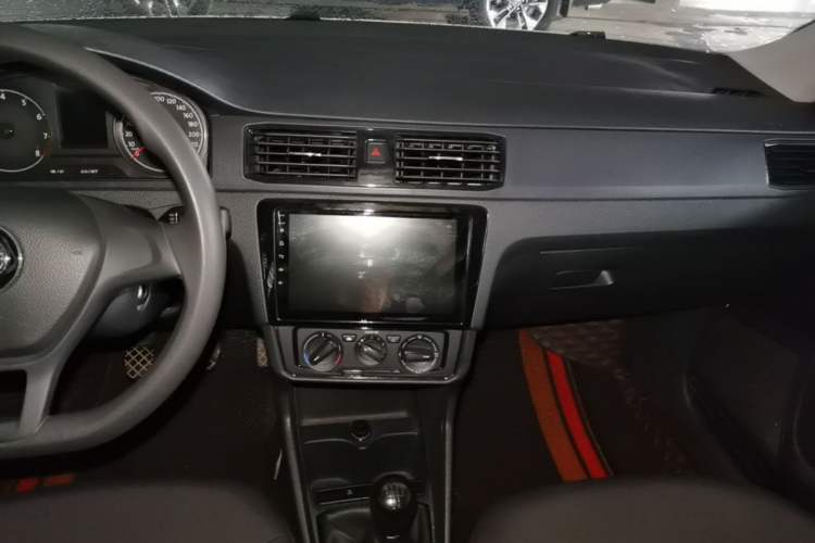 Used Volkswagen Santana 2019 1.5L Manual Fashion Edition China VI Standard Audio And AC Panel