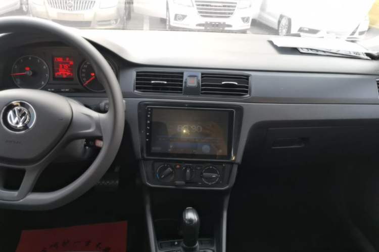 Used Volkswagen Santana 2019 1.5L Automatic Fashion Edition China VI Audio And AC Panel