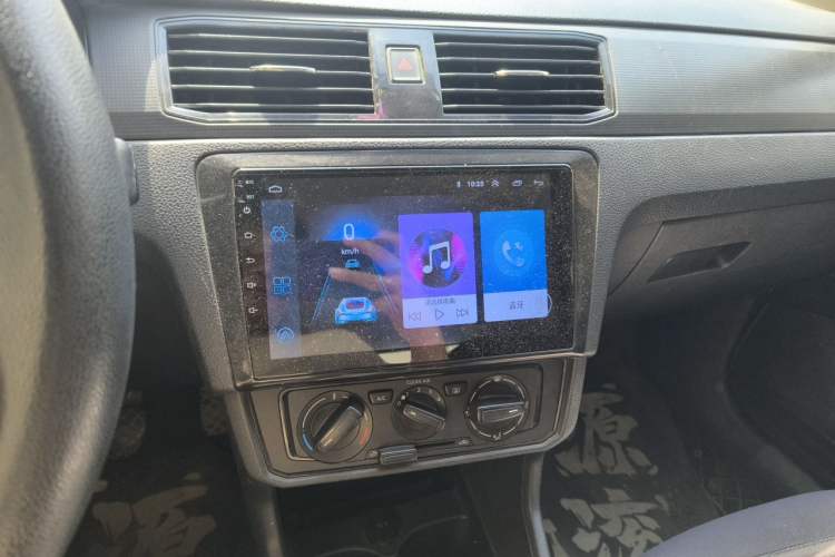 Used Volkswagen Santana 2019 1.5L Manual Fashion Edition China VI Standard Audio And AC Panel