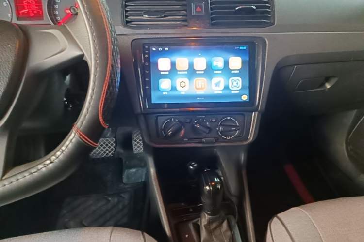 Used Volkswagen Santana 2019 1.5L Automatic Fashion Edition China VI Audio And AC Panel