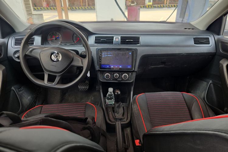 Used Volkswagen Santana 2019 1.5L Automatic Fashion Edition China VI Center Console