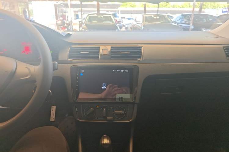 Used Volkswagen Santana 2019 1.5L Automatic Fashion Edition China VI Center Console