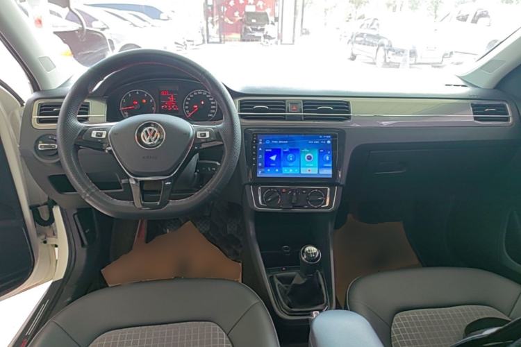 Used Volkswagen Santana 2019 1.5L Manual Comfort Edition China VI Standard Center Console