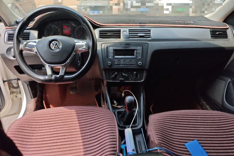 Used Volkswagen Santana 2019 1.5L Manual Fashion Edition China VI Standard Center Console