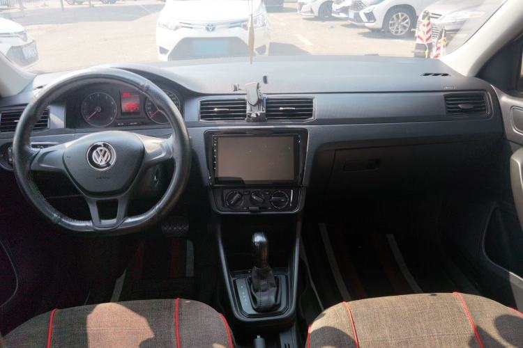 Used Volkswagen Santana 2019 1.5L Automatic Fashion Edition China VI Center Console