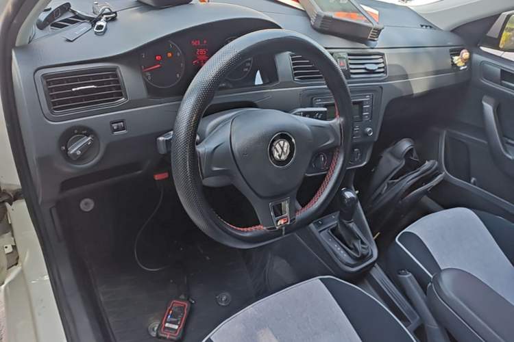 Used Volkswagen Santana 2019 1.5L Automatic Fashion Edition China VI Center Console