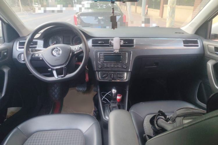 Used Volkswagen Santana 2019 1.5L Automatic Comfort Edition China VI Standard Center Console