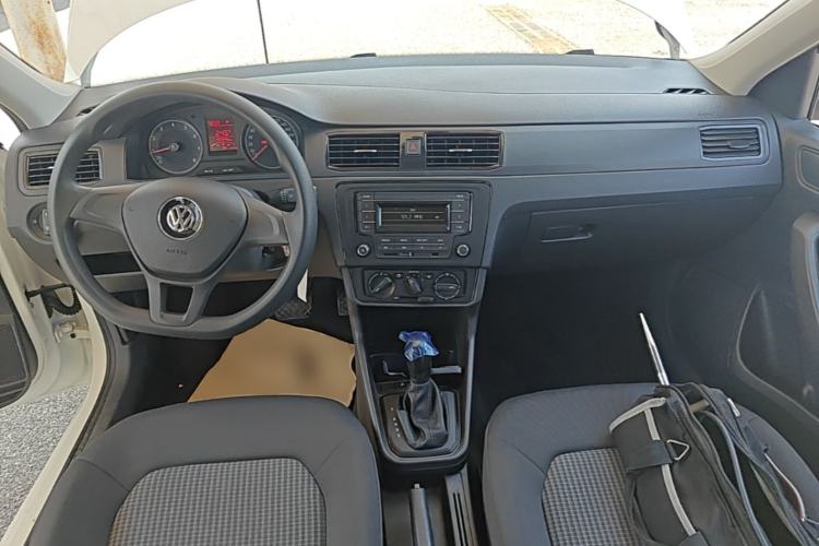 Used Volkswagen Santana 2019 1.5L Automatic Fashion Edition China VI Center Console