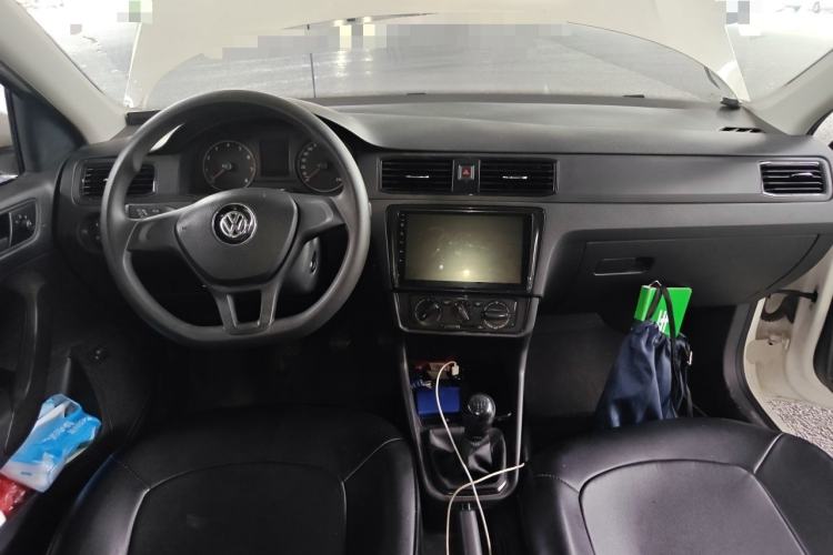 Used Volkswagen Santana 2019 1.5L Manual Fashion Edition China VI Standard Center Console