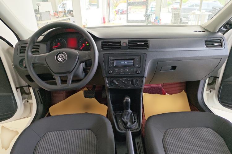 Used Volkswagen Santana 2019 1.5L Automatic Fashion Edition China VI Center Console