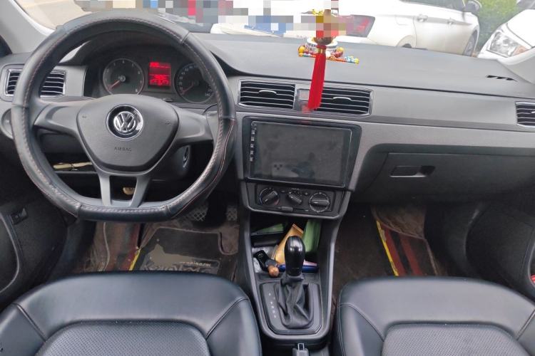 Used Volkswagen Santana 2019 1.5L Automatic Fashion Edition China VI Center Console