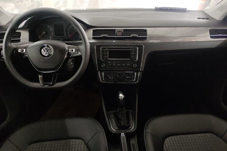 Used Volkswagen Santana 2019 1.5L Automatic Comfort Edition China VI Standard Center Console