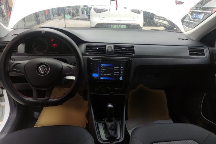 Used Volkswagen Santana 2019 1.5L Automatic Fashion Edition China VI Center Console