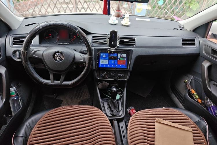 Used Volkswagen Santana 2019 1.5L Automatic Fashion Edition China VI Center Console