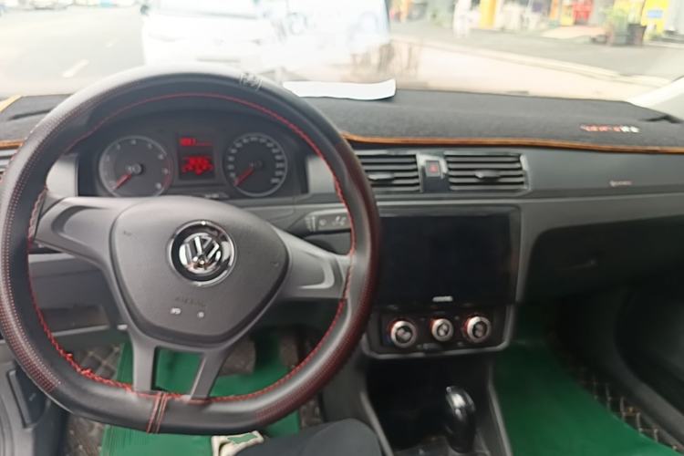 Used Volkswagen Santana 2019 1.5L Automatic Fashion Edition China VI Center Console