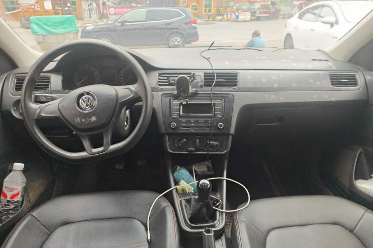 Used Volkswagen Santana 2019 1.5L Manual Fashion Edition China VI Standard Center Console