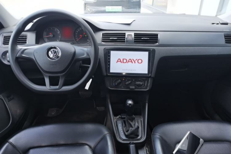 Used Volkswagen Santana 2019 1.5L Automatic Fashion Edition China VI Center Console