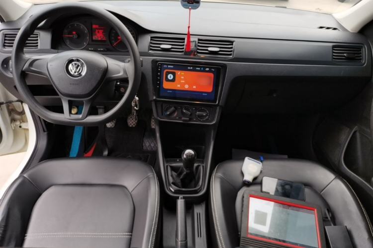 Used Volkswagen Santana 2019 1.5L Manual Fashion Edition China VI Standard Center Console