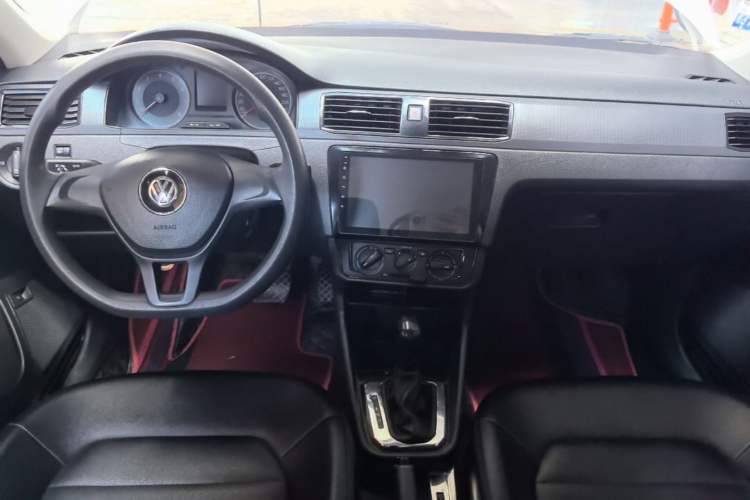Used Volkswagen Santana 2019 1.5L Automatic Fashion Edition China VI Center Console