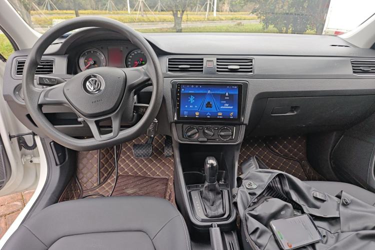 Used Volkswagen Santana 2019 1.5L Automatic Fashion Edition China VI Center Console