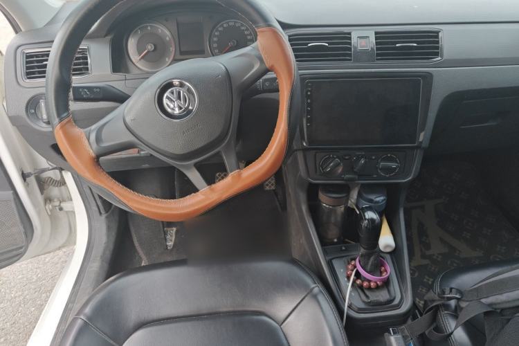 Used Volkswagen Santana 2019 1.5L Automatic Fashion Edition China VI Center Console