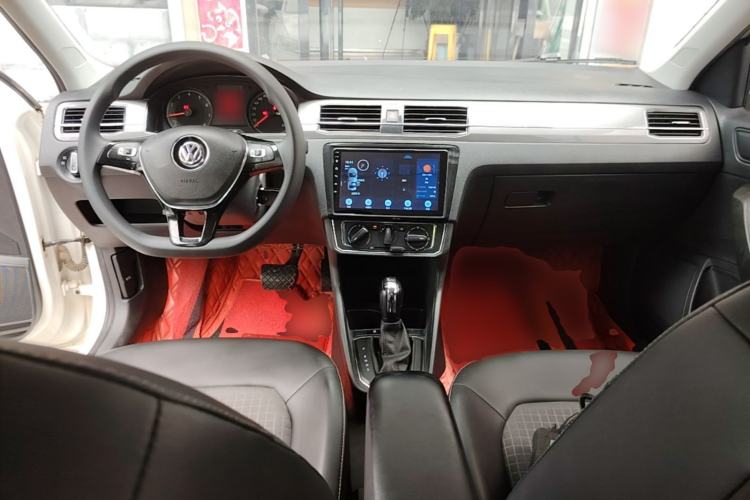 Used Volkswagen Santana 2019 1.5L Automatic Comfort Edition China VI Standard Center Console