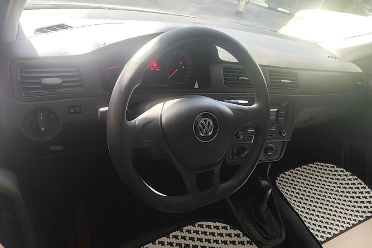 Used Volkswagen Santana 2019 1.5L Automatic Fashion Edition China VI Center Console